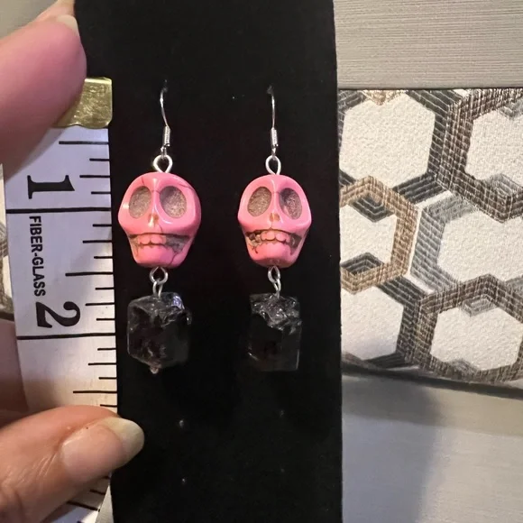 Handmade skull and tourmaline crystal dangle earrings - Picture 3 of 4